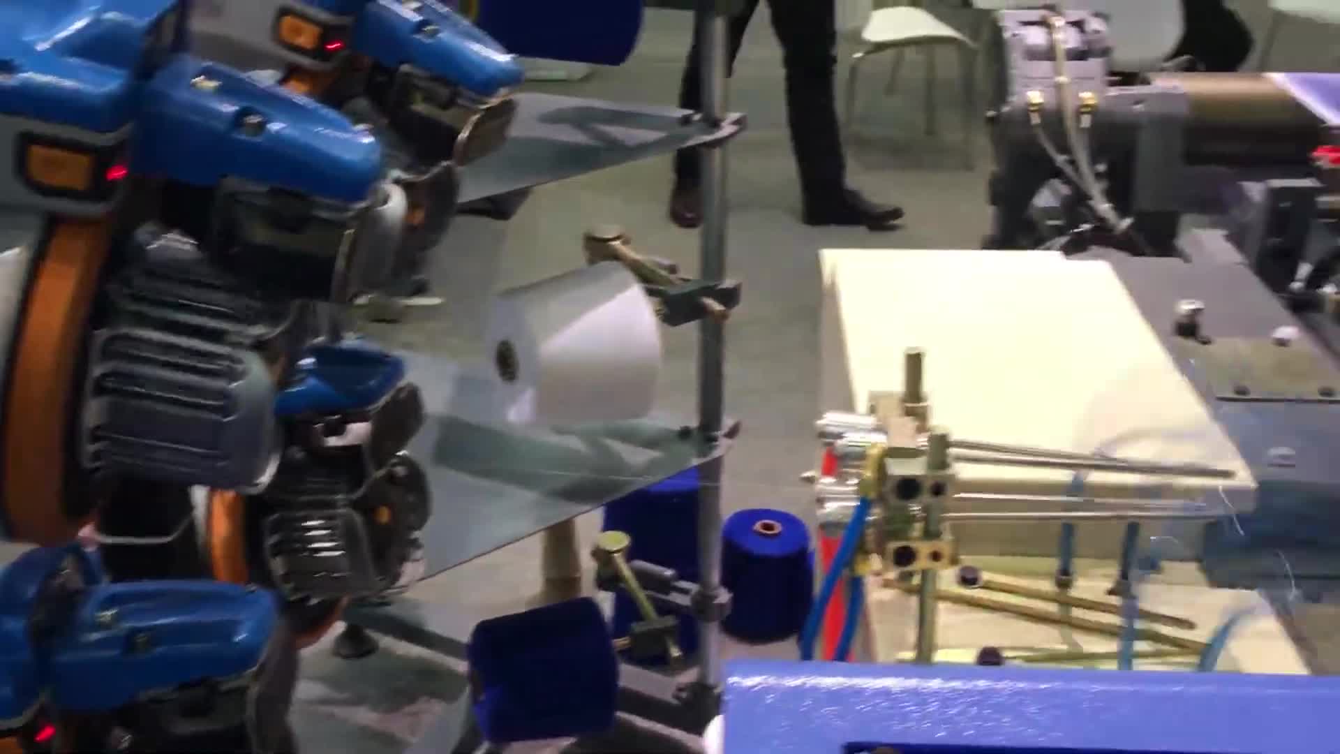 Shirt fabric weaving machine